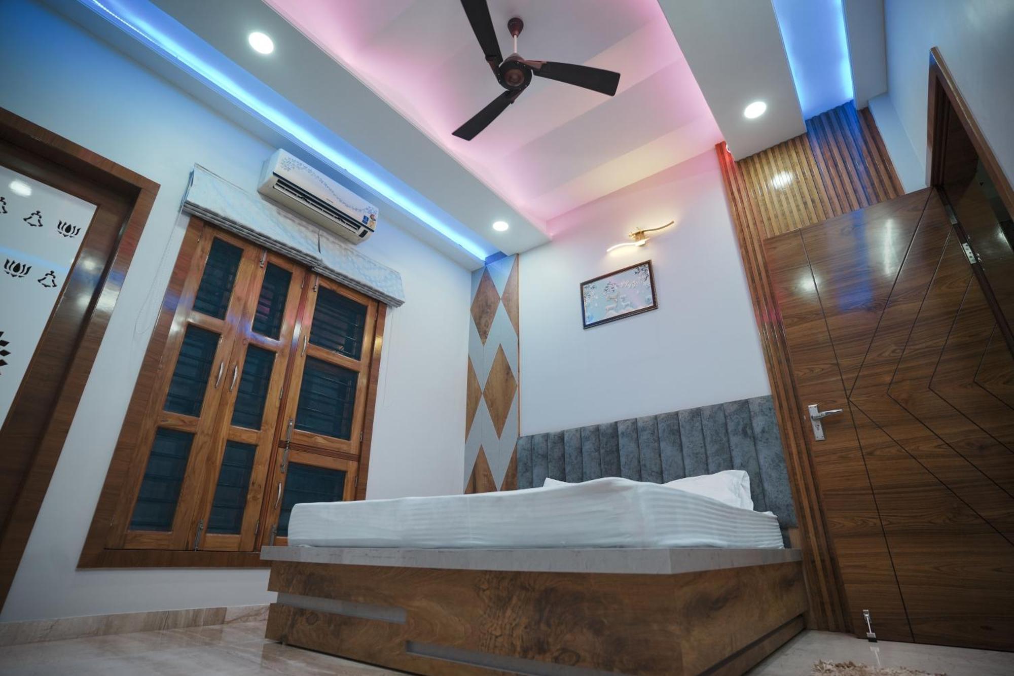 Amritam Palace A Luxury Ac Home Stay Ringas Dış mekan fotoğraf