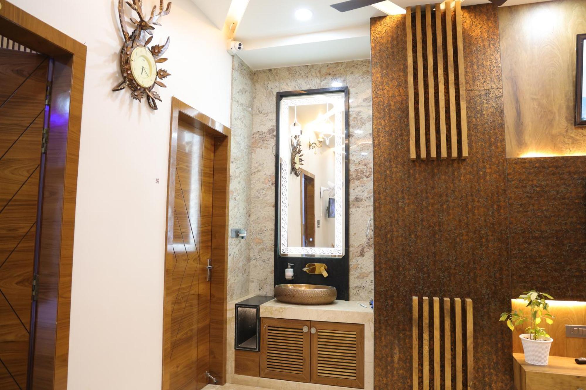 Amritam Palace A Luxury Ac Home Stay Ringas Dış mekan fotoğraf
